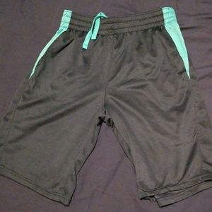 Boys basketball shorts 14-16(XL